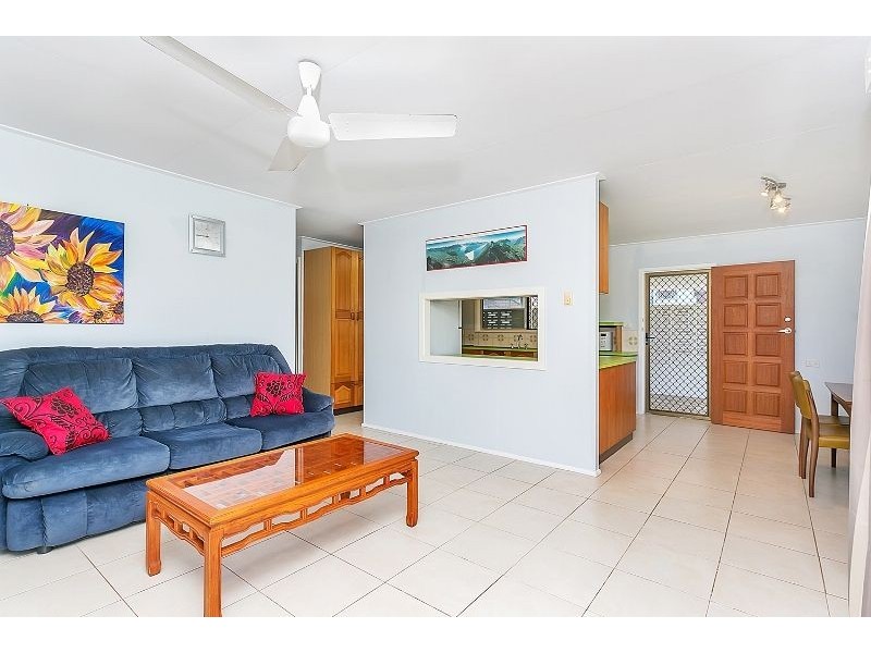 3 Hogan Street, Westcourt QLD 4870