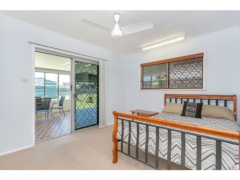 3 Hogan Street, Westcourt QLD 4870