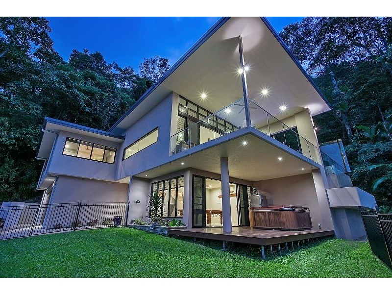 11 Oceanview Place, Mooroobool QLD 4870