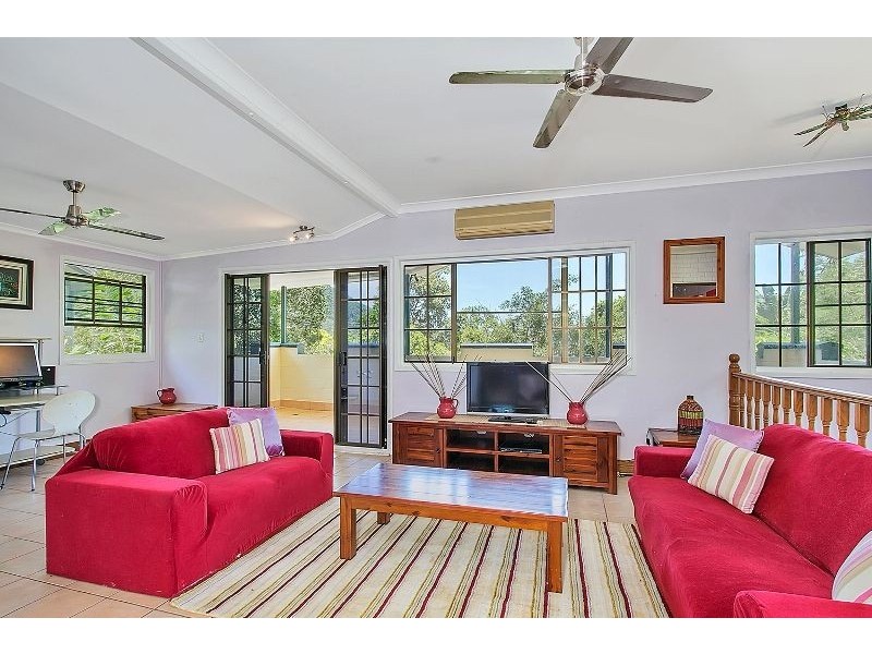 4 Leichhardt Place, Earlville QLD 4870