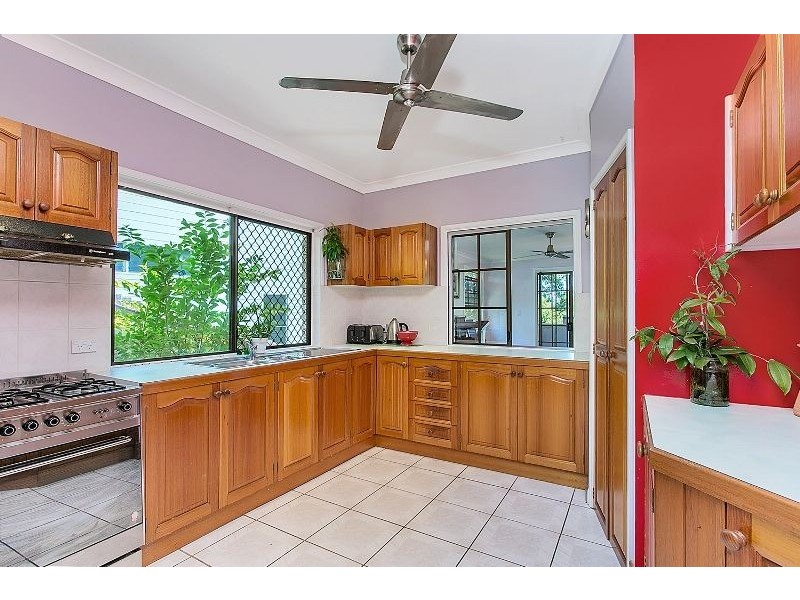 4 Leichhardt Place, Earlville QLD 4870