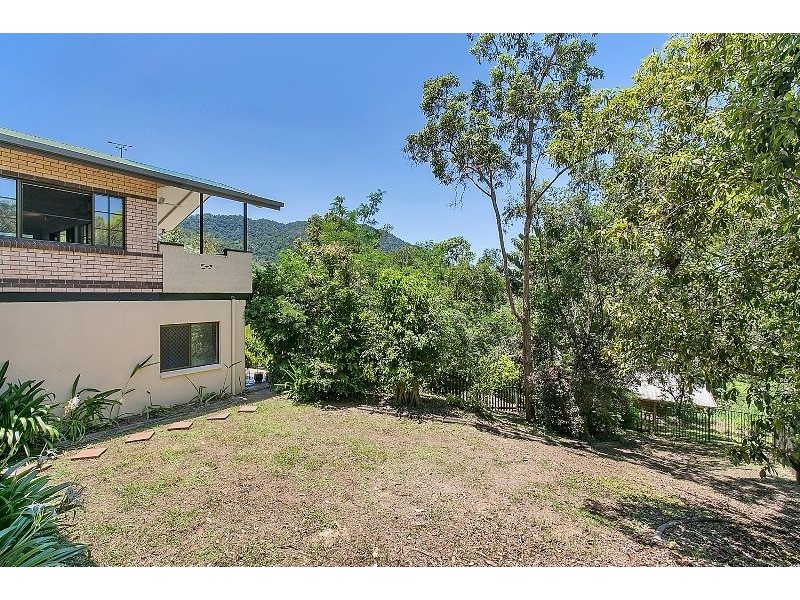 4 Leichhardt Place, Earlville QLD 4870