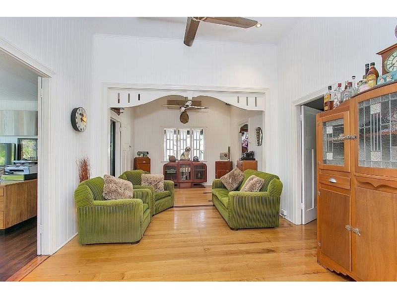 11 Lily Street (also known as 113 Digger Street, Cairns North QLD 4870