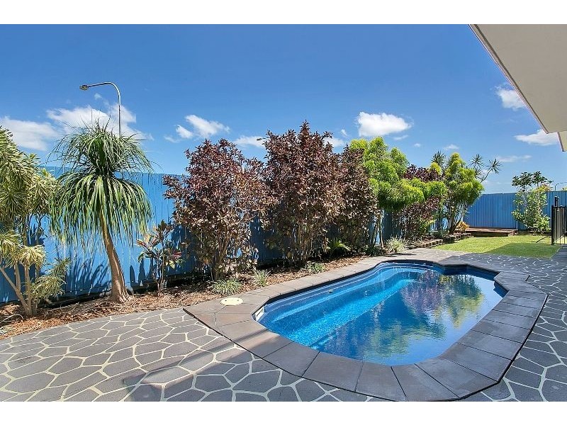 14 Wenlock Close, Mount Sheridan QLD 4868