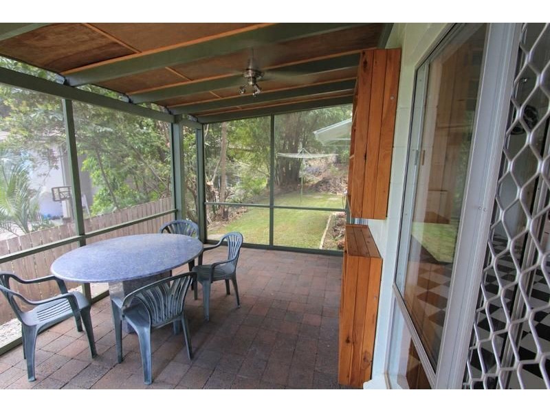 2/4 Juno Close, Mooroobool QLD 4870