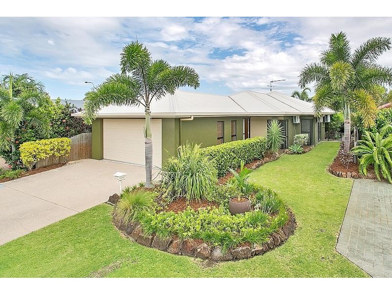 15 Cable Close, Kewarra Beach QLD 4879