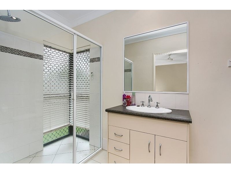 15 Cable Close, Kewarra Beach QLD 4879