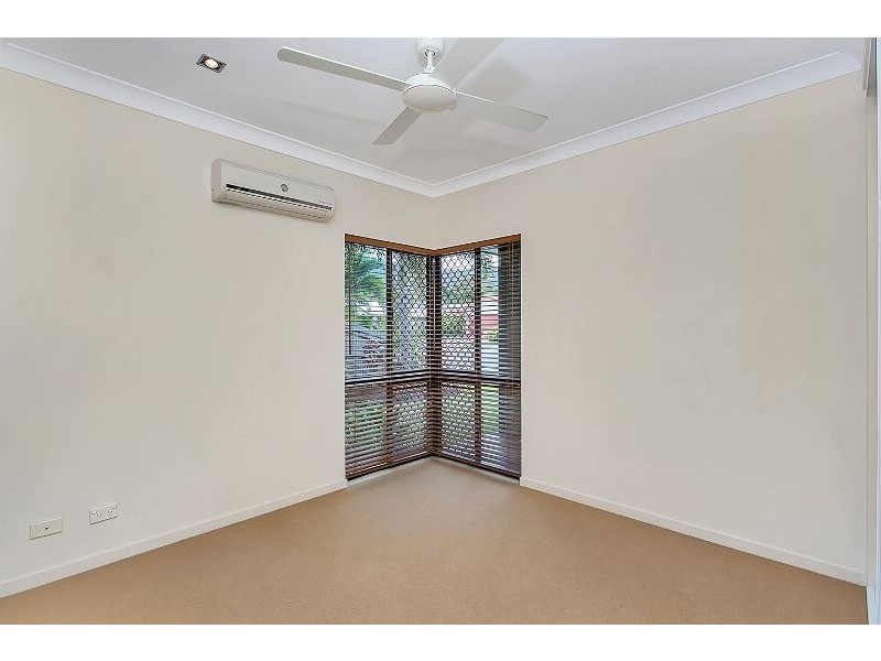 15 Cable Close, Kewarra Beach QLD 4879