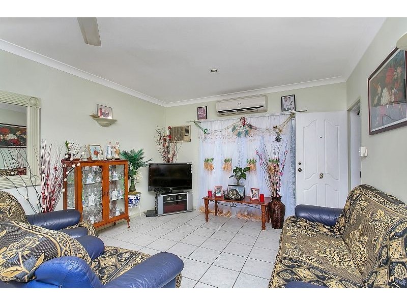 3/12 Ingham Court, Mooroobool QLD 4870