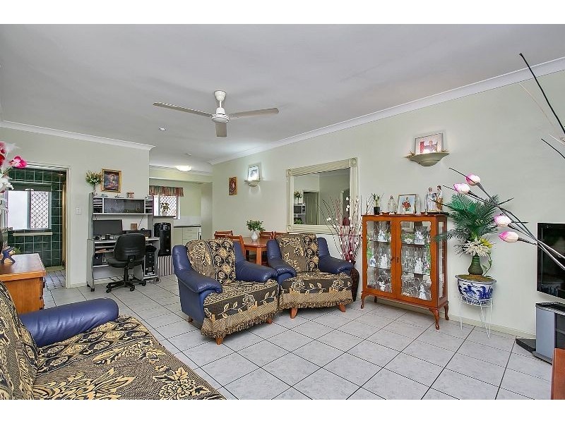 3/12 Ingham Court, Mooroobool QLD 4870