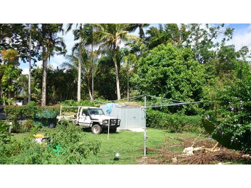 30 Reservoir Road, Manoora QLD 4870