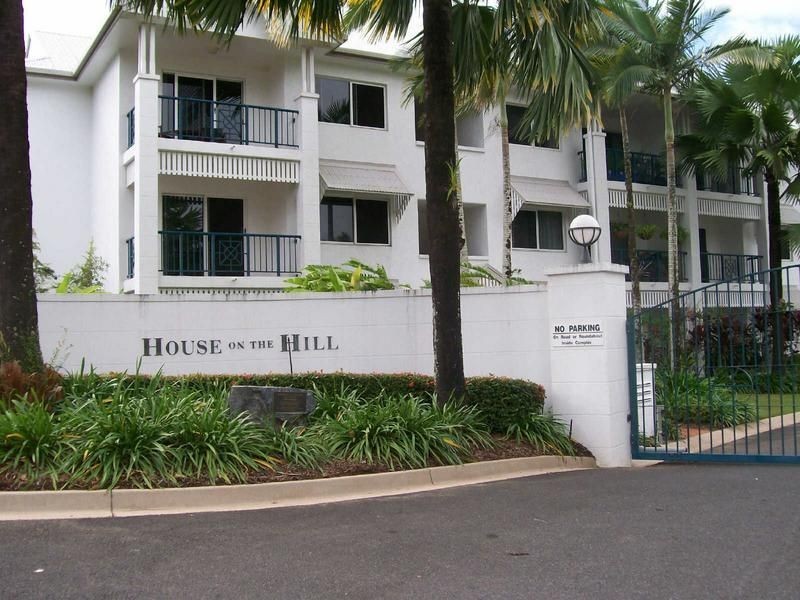 47/8-14 Munro Terrace House On The Hill, Mooroobool QLD 4870