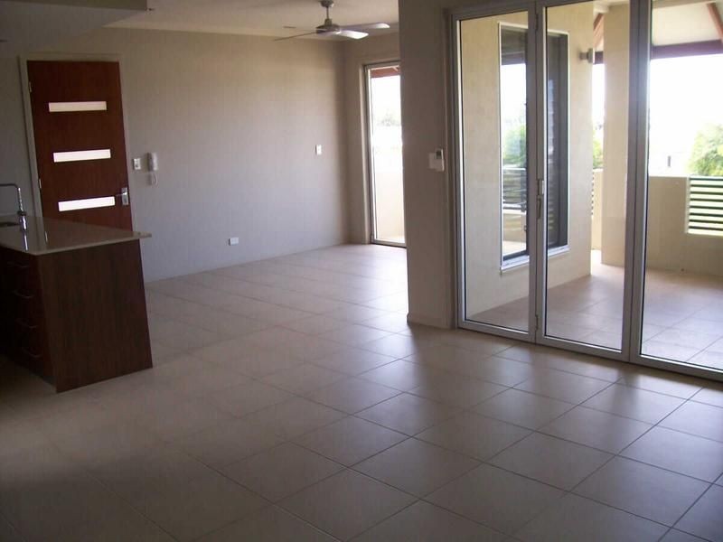 2/110 Harbour Drive, Trinity Park QLD 4879