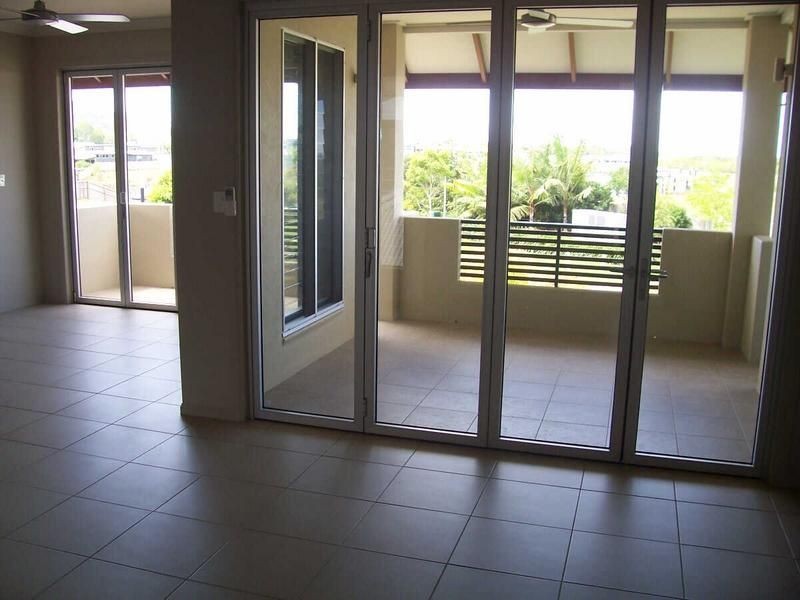 2/110 Harbour Drive, Trinity Park QLD 4879