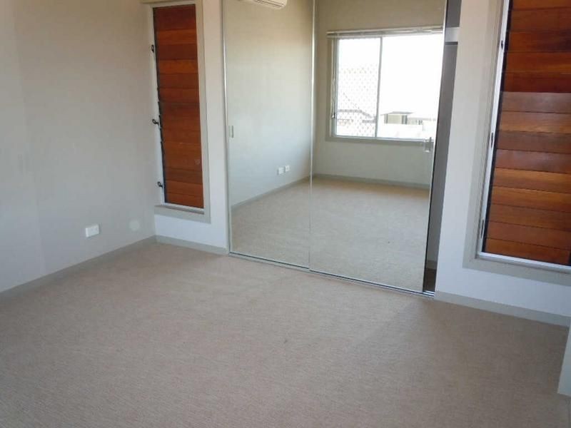 2/110 Harbour Drive, Trinity Park QLD 4879