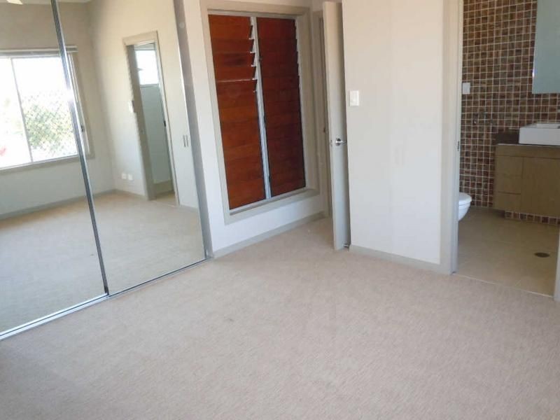 2/110 Harbour Drive, Trinity Park QLD 4879