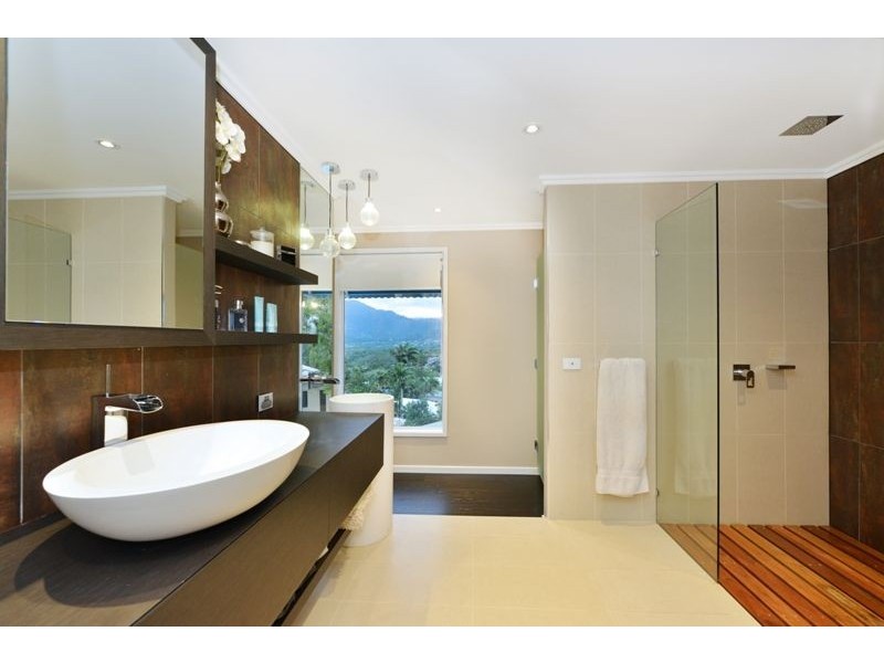 430 Mayers Street, Edge Hill QLD 4870