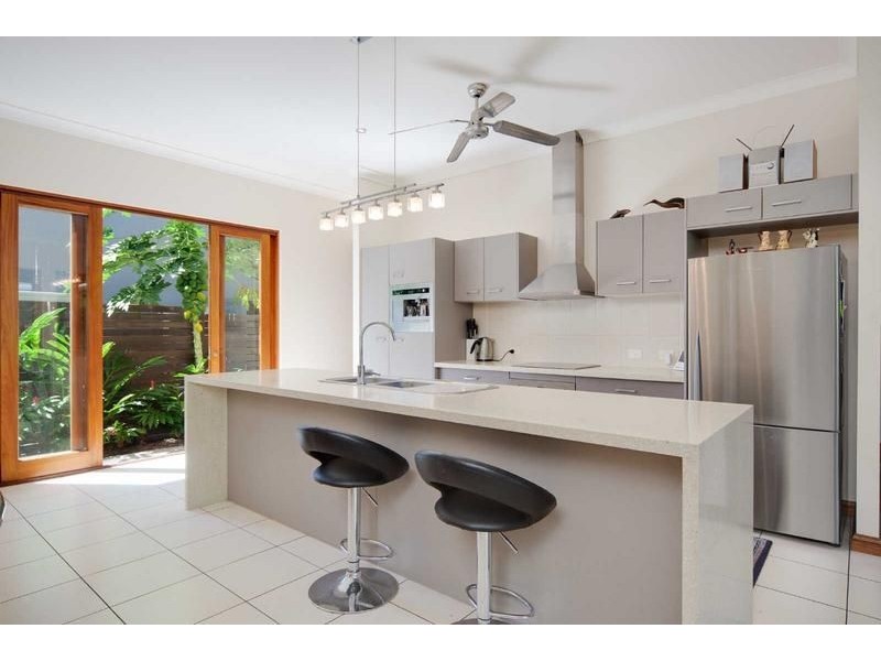 2 Johanna Street, Trinity Park QLD 4879