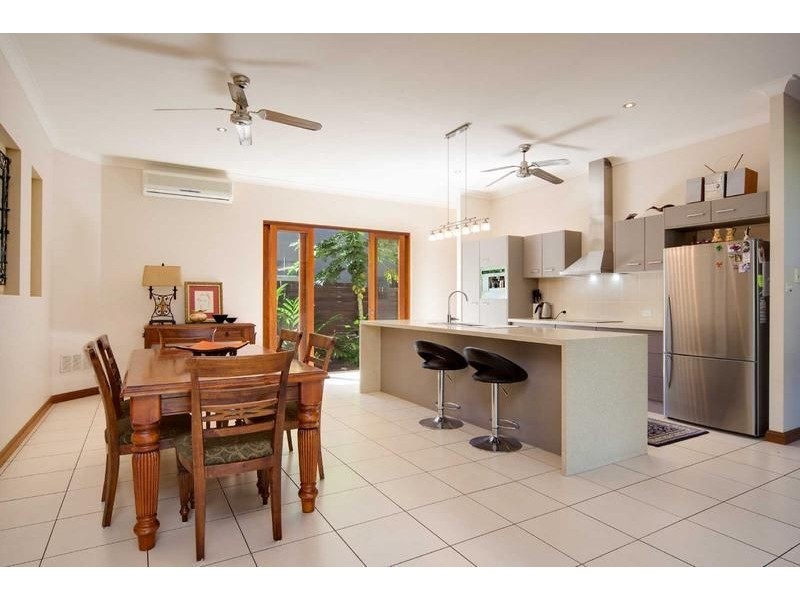 2 Johanna Street, Trinity Park QLD 4879
