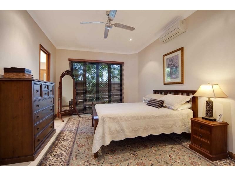 2 Johanna Street, Trinity Park QLD 4879