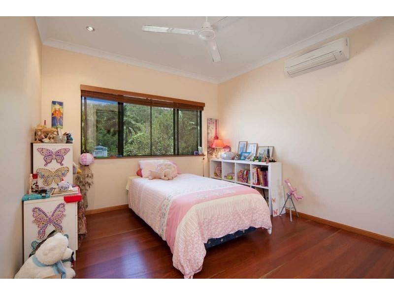 2 Johanna Street, Trinity Park QLD 4879
