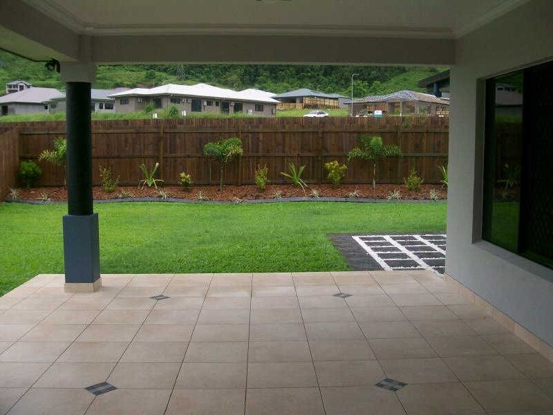 43 Elphinstone Street, Kanimbla QLD 4870