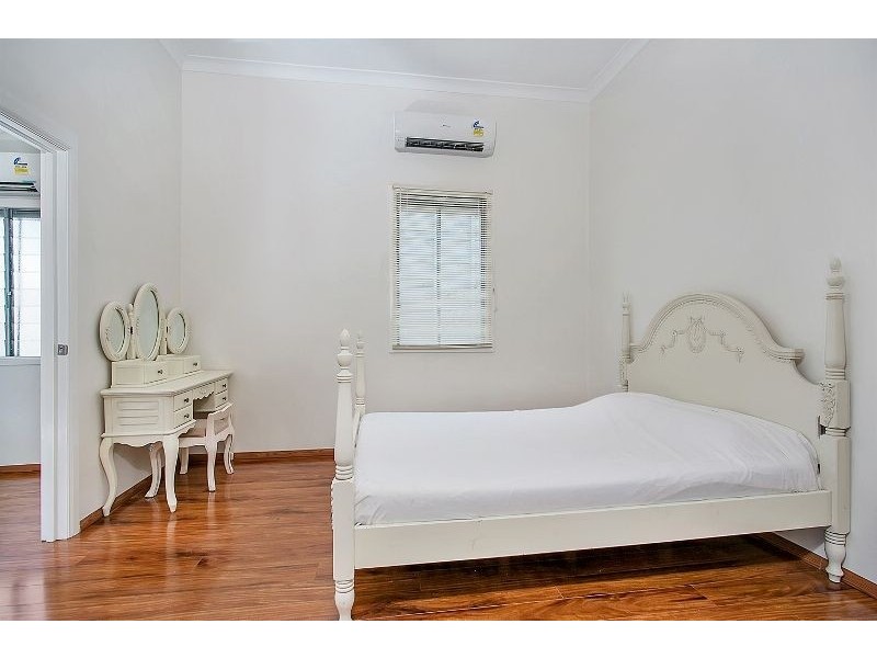 253 McLeod Street, Cairns North QLD 4870