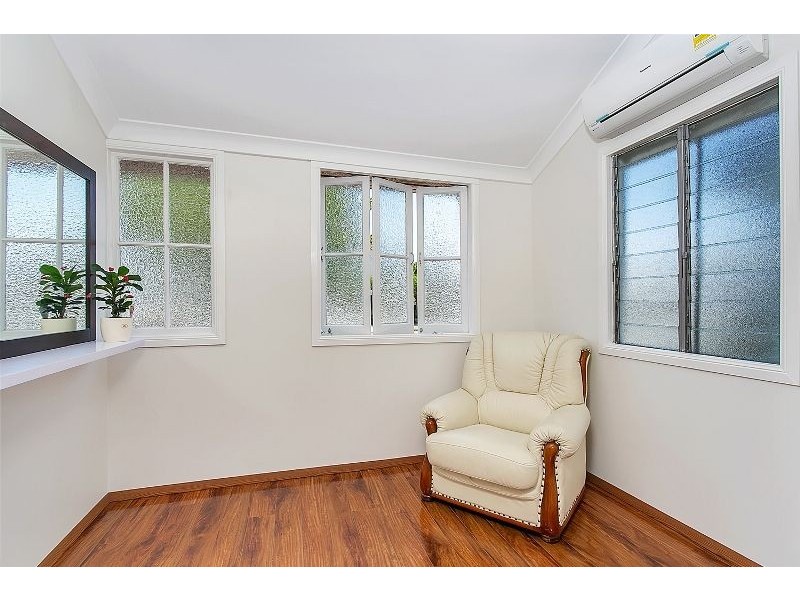 253 McLeod Street, Cairns North QLD 4870