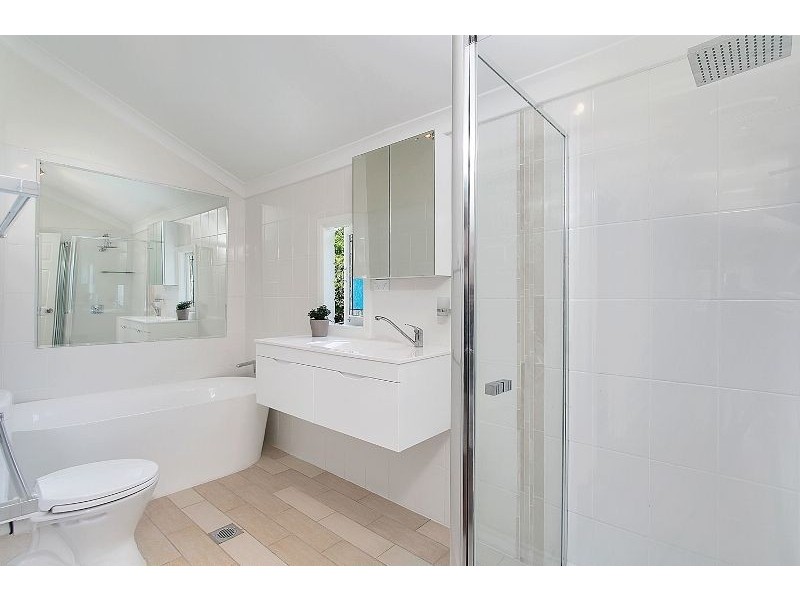 253 McLeod Street, Cairns North QLD 4870