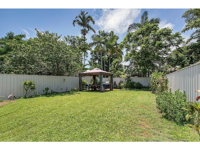 253 McLeod Street, Cairns North QLD 4870