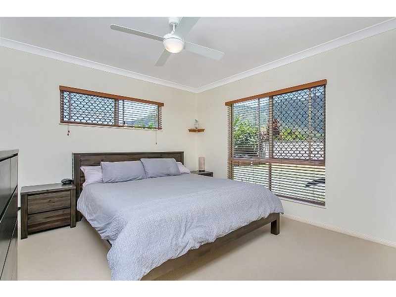 20 Kippin Close, Redlynch QLD 4870