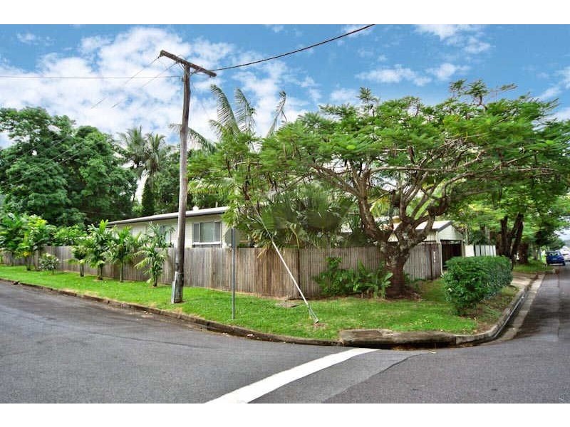 154 Greenslopes Street, Edge Hill QLD 4870