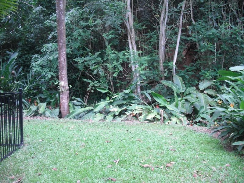 11 Red Bluff Crescent, Kamerunga QLD 4870