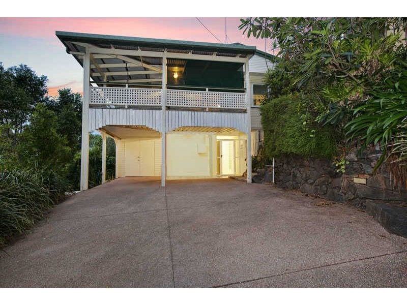 347 Pease Street, Edge Hill QLD 4870