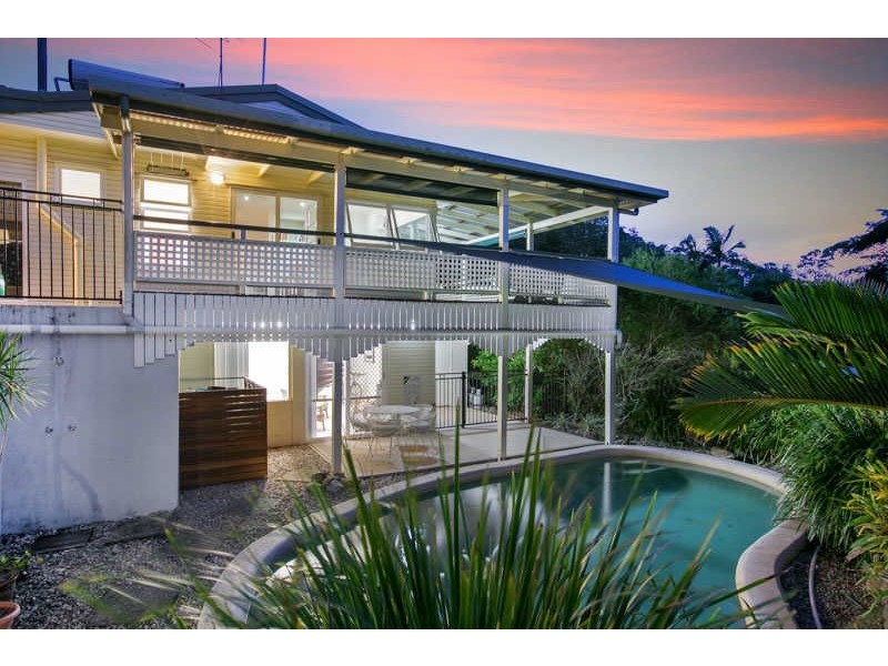 347 Pease Street, Edge Hill QLD 4870