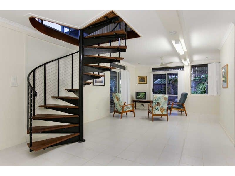 347 Pease Street, Edge Hill QLD 4870