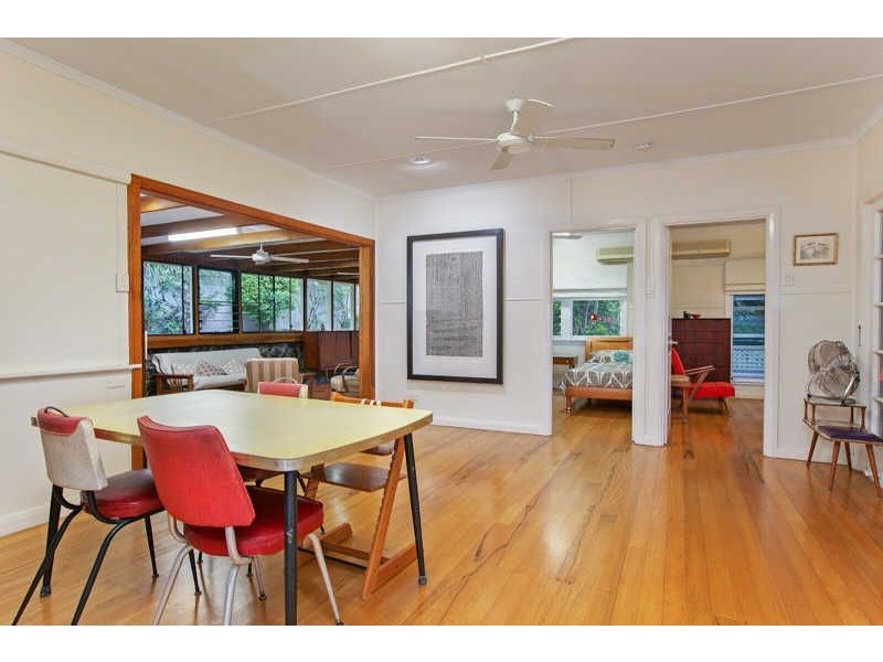 347 Pease Street, Edge Hill QLD 4870