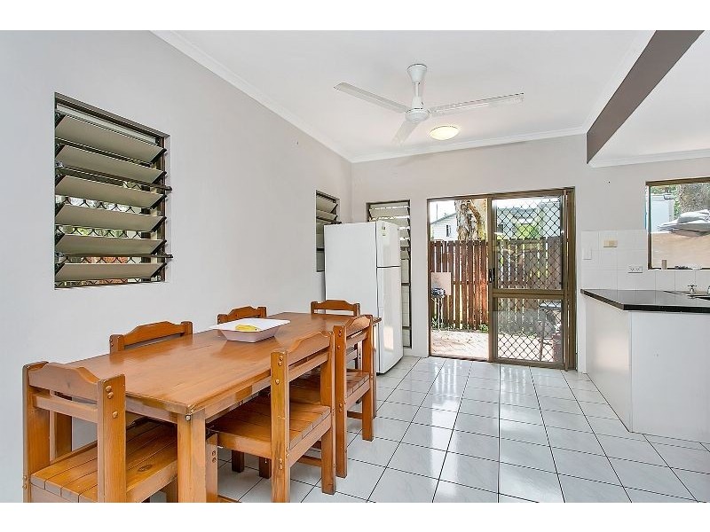 3/194 McCoombe Street (entrance via Marshall Street, Bungalow QLD 4870