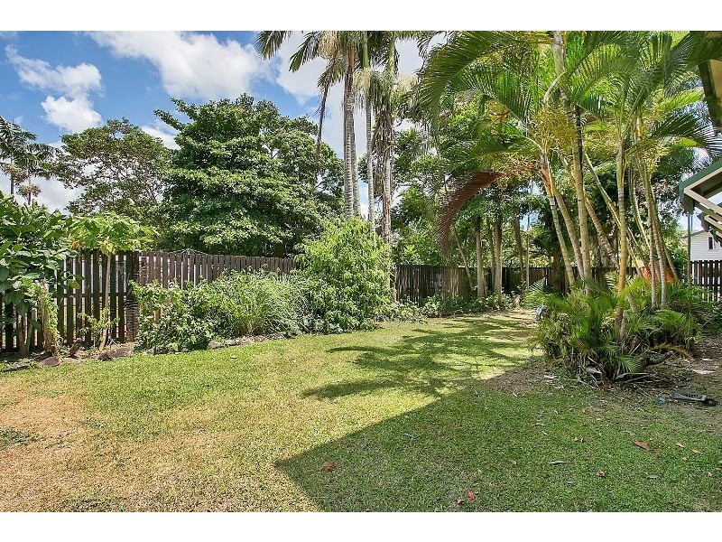 3/194 McCoombe Street (entrance via Marshall Street, Bungalow QLD 4870