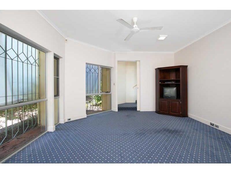 11 Woodmont Place, Mooroobool QLD 4870