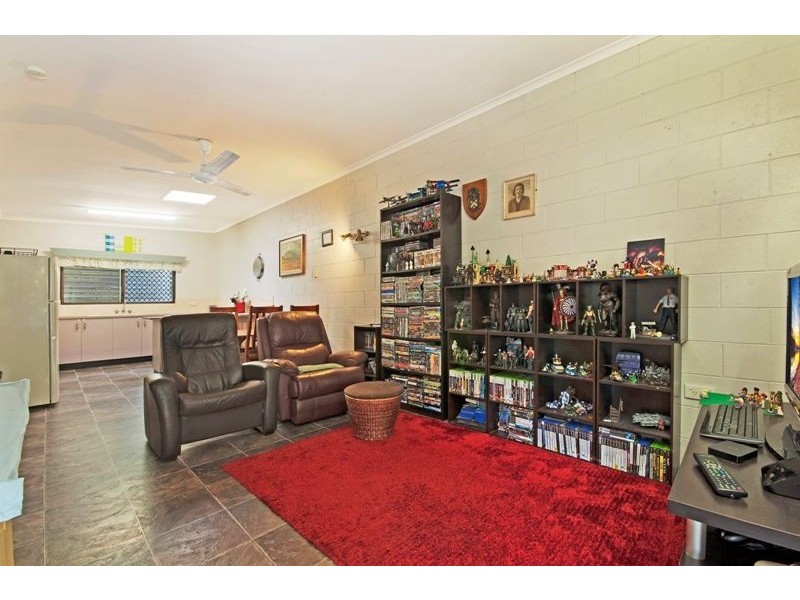 37 Simon Street, Freshwater QLD 4870