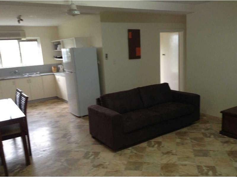 2/41-43 Martyn Street, Parramatta Park QLD 4870