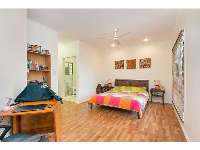 81 Callum Street, Mooroobool QLD 4870