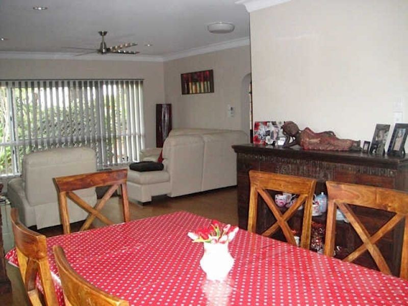 12 Rosemont Court, Mooroobool QLD 4870