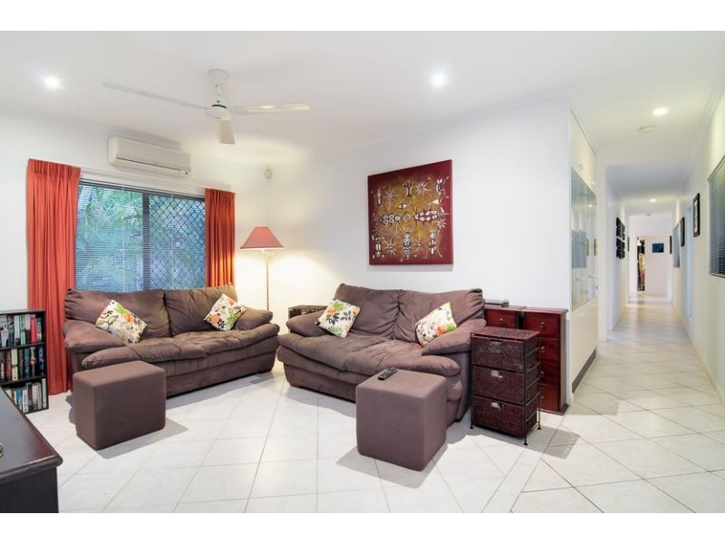 89 Cedar Road, Palm Cove QLD 4879