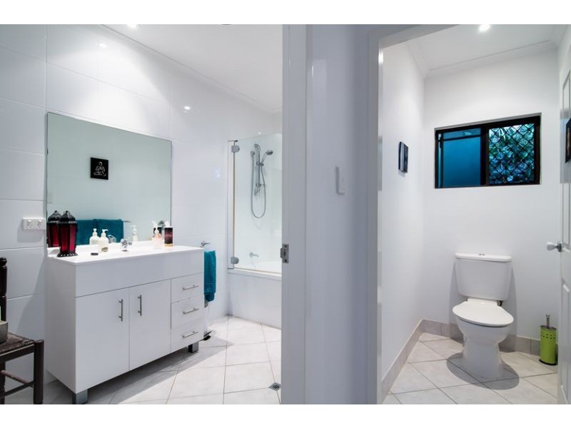 89 Cedar Road, Palm Cove QLD 4879