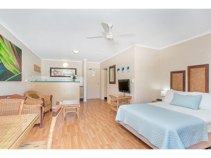 175 Lake Street, Cairns City QLD 4870