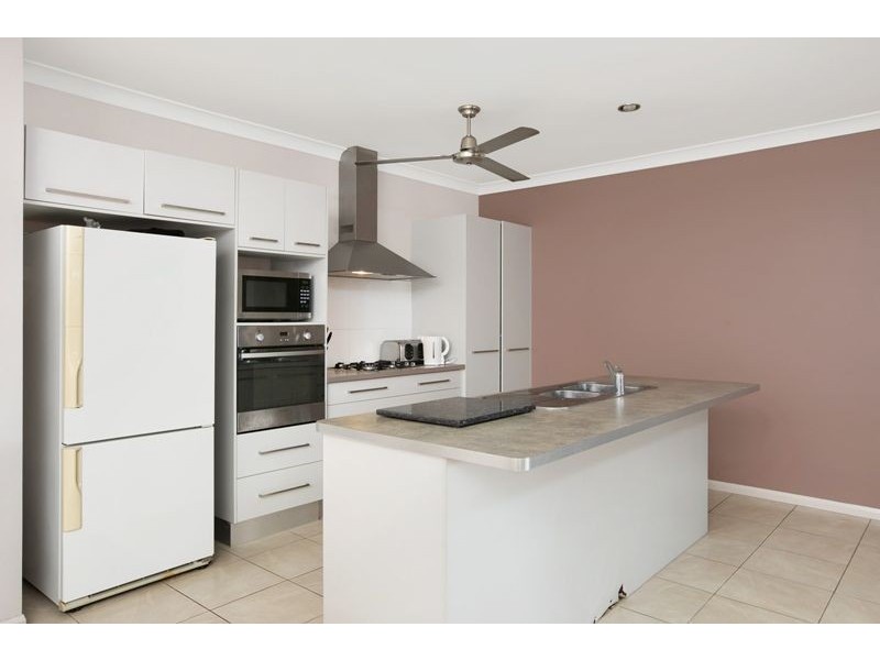 18 Seton Street, Trinity Park QLD 4879