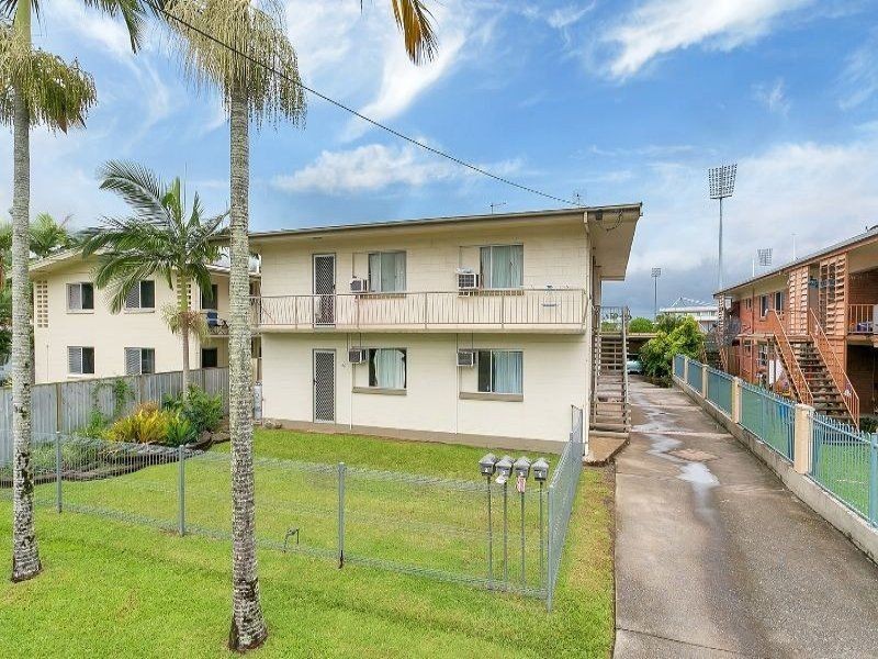 46 Dalton Street, Westcourt QLD 4870