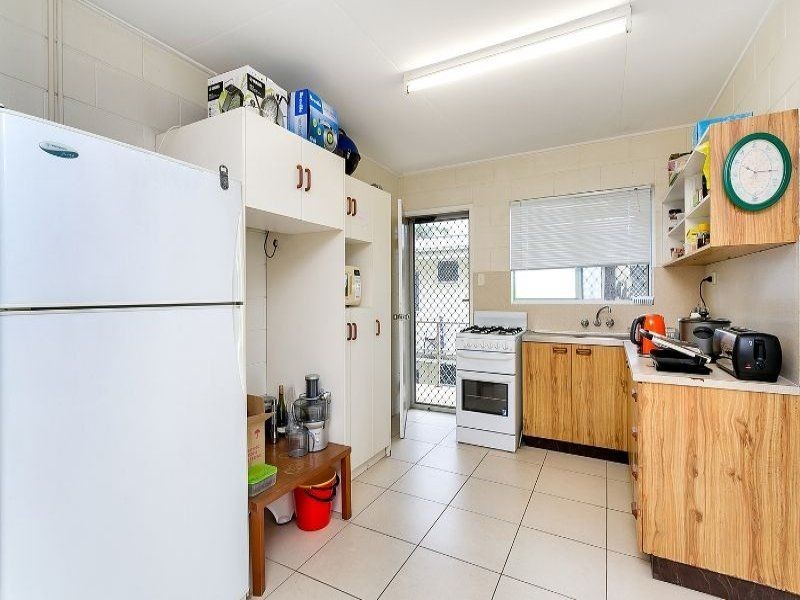 46 Dalton Street, Westcourt QLD 4870